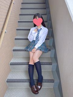 池袋のオナクラ「「青チェと赤チェ」」さくら(19)のプロフィール写真
