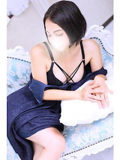 新宿・歌舞伎町のデリヘル「新宿人妻城」城田(28)のプロフィール写真